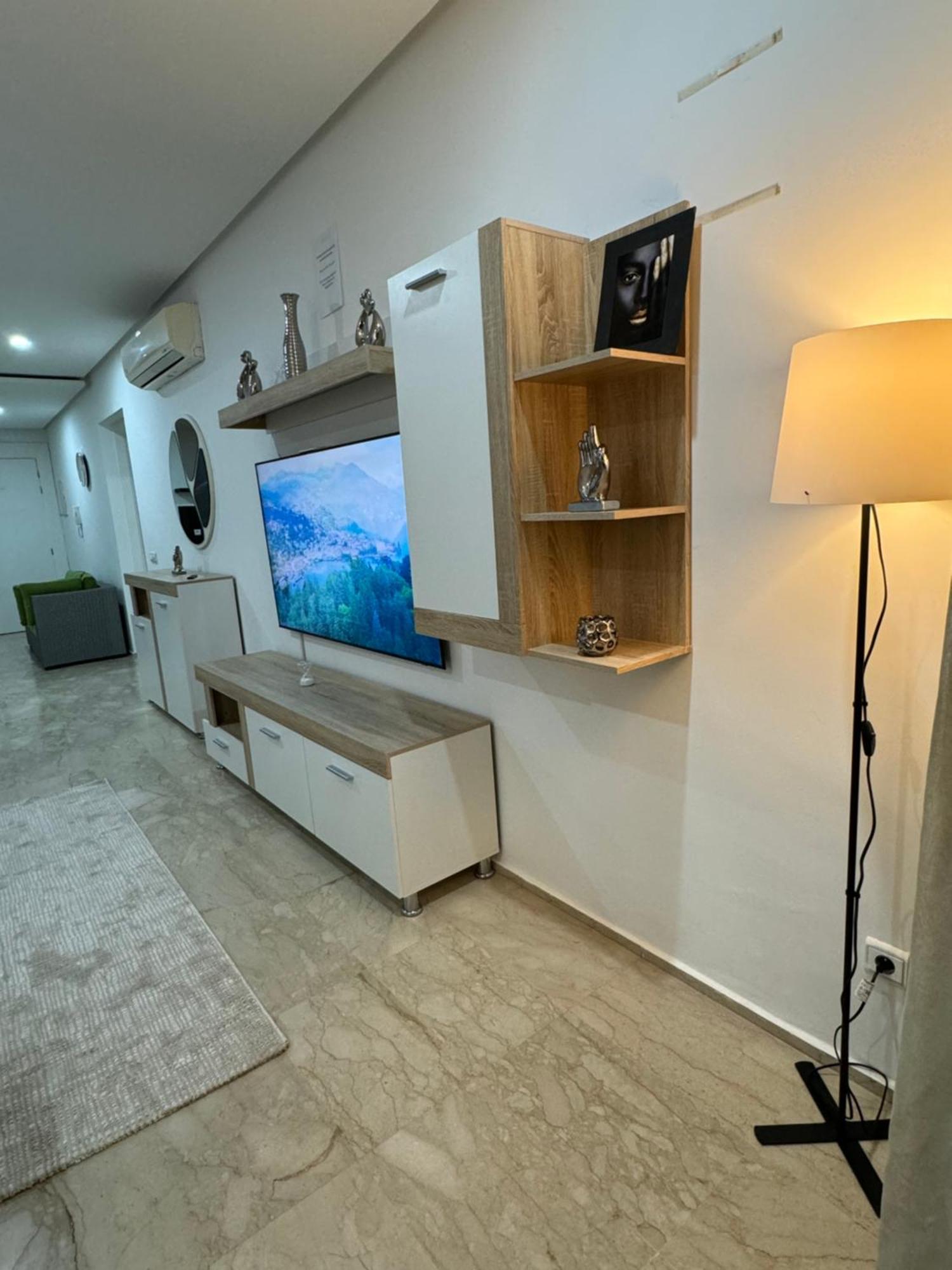 Fresh Modern Flat With Spacious And Bathroom Apartment *