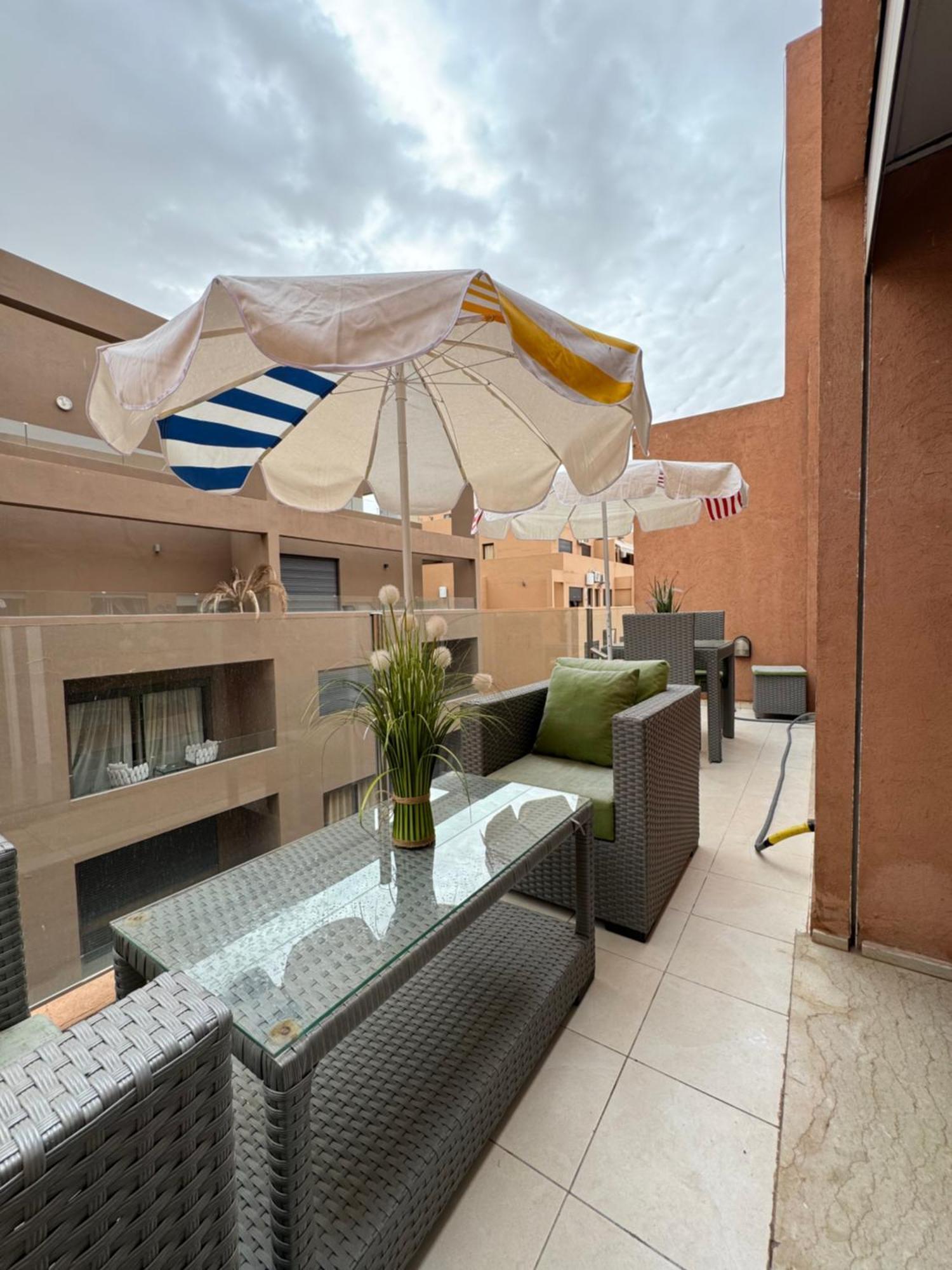 Fresh Modern Flat With Spacious And Bathroom Apartment *